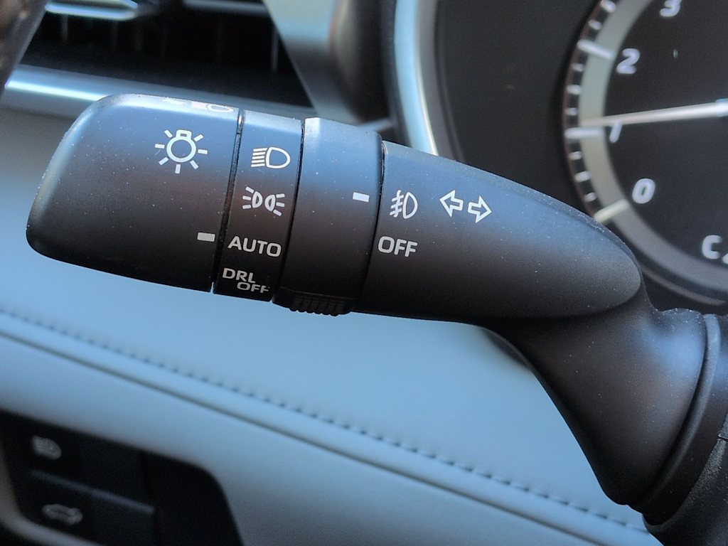 Thumbnail: 2021 Toyota Highlander - 16