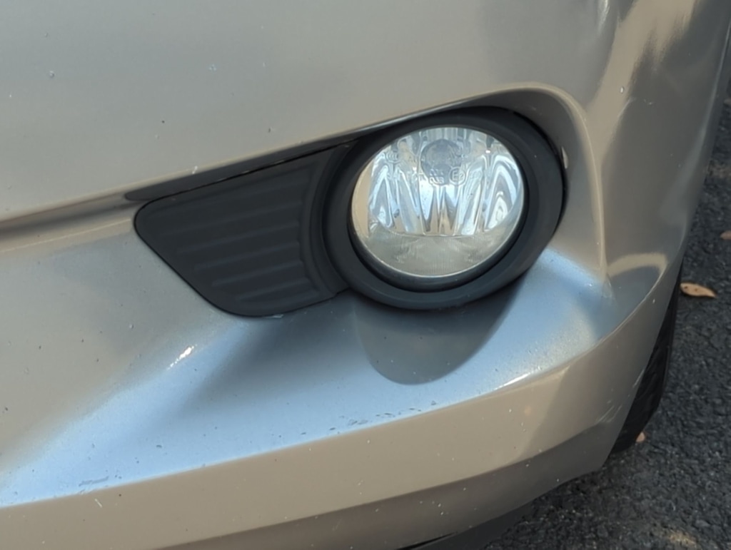 Thumbnail: 2011 Toyota Sienna - 13