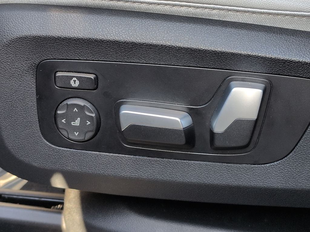 Thumbnail: 2024 BMW X5 - 24