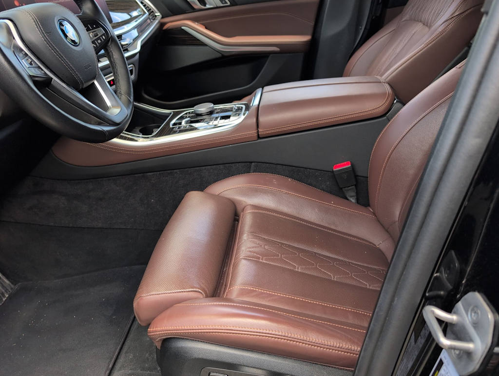Thumbnail: 2025 BMW X5 - 10