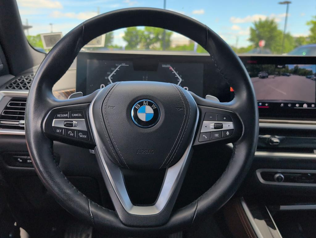 Thumbnail: 2025 BMW X5 - 13