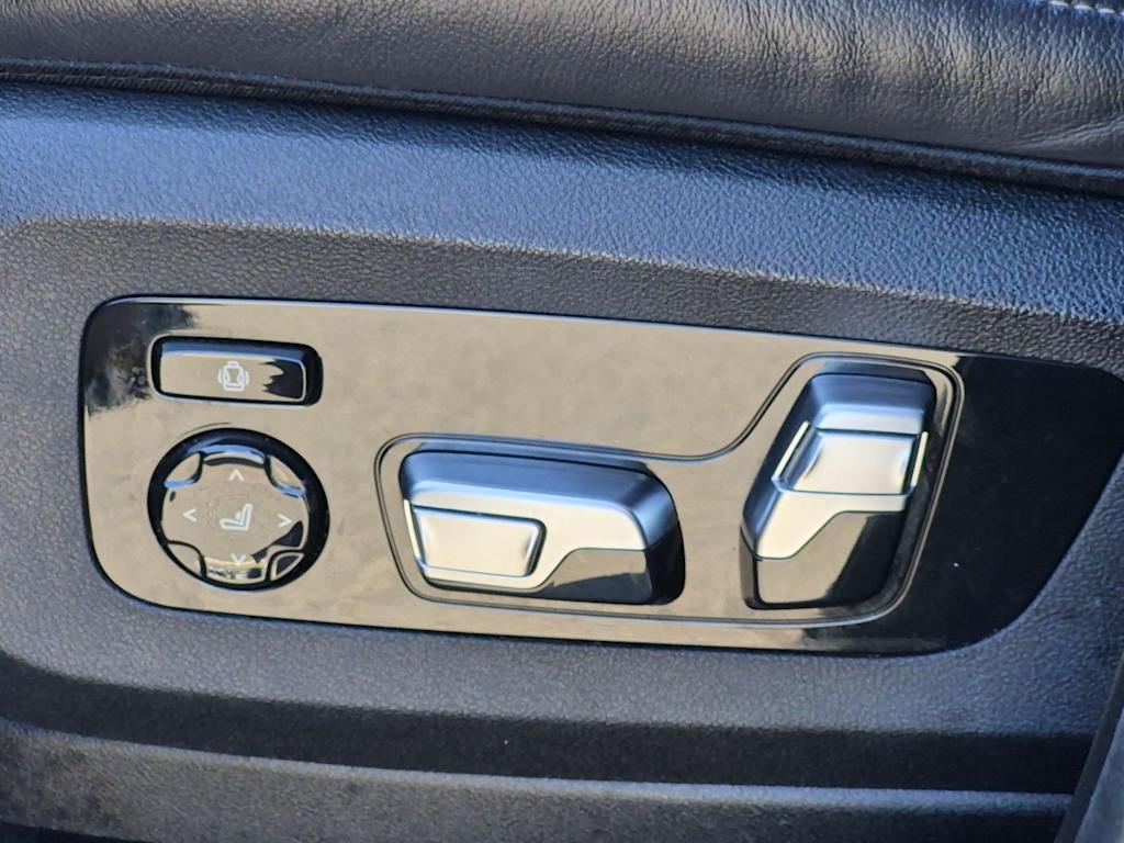 Thumbnail: 2022 BMW X7 - 24