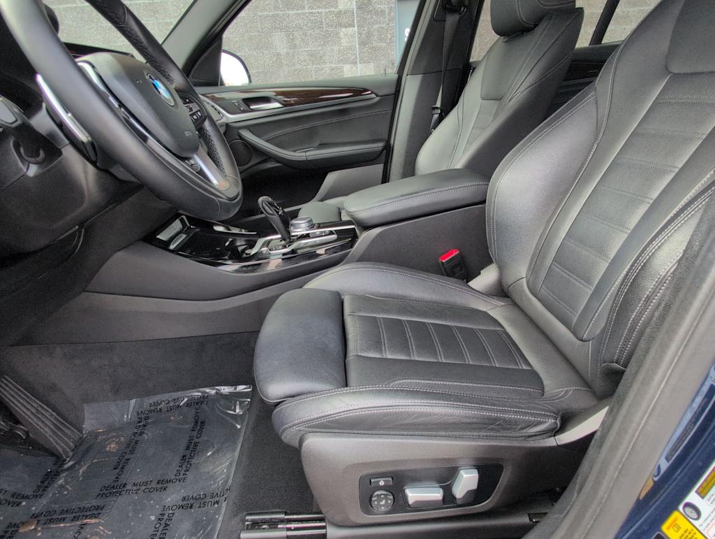 Thumbnail: 2021 BMW X3 - 11