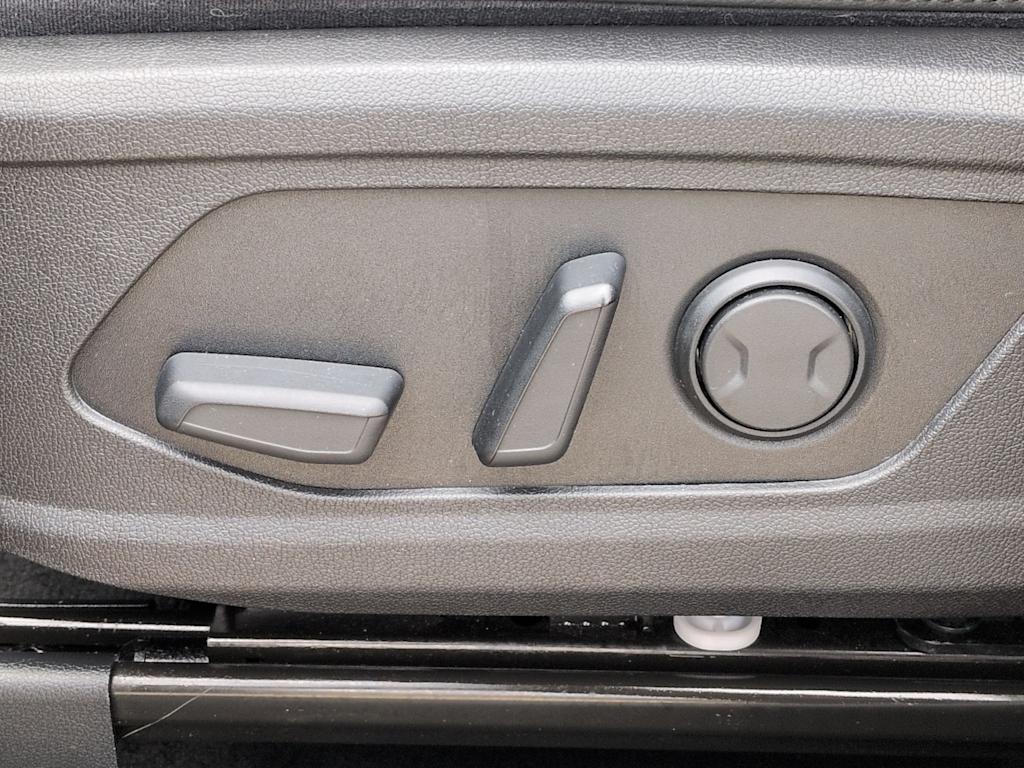 Thumbnail: 2021 Kia Sorento - 25