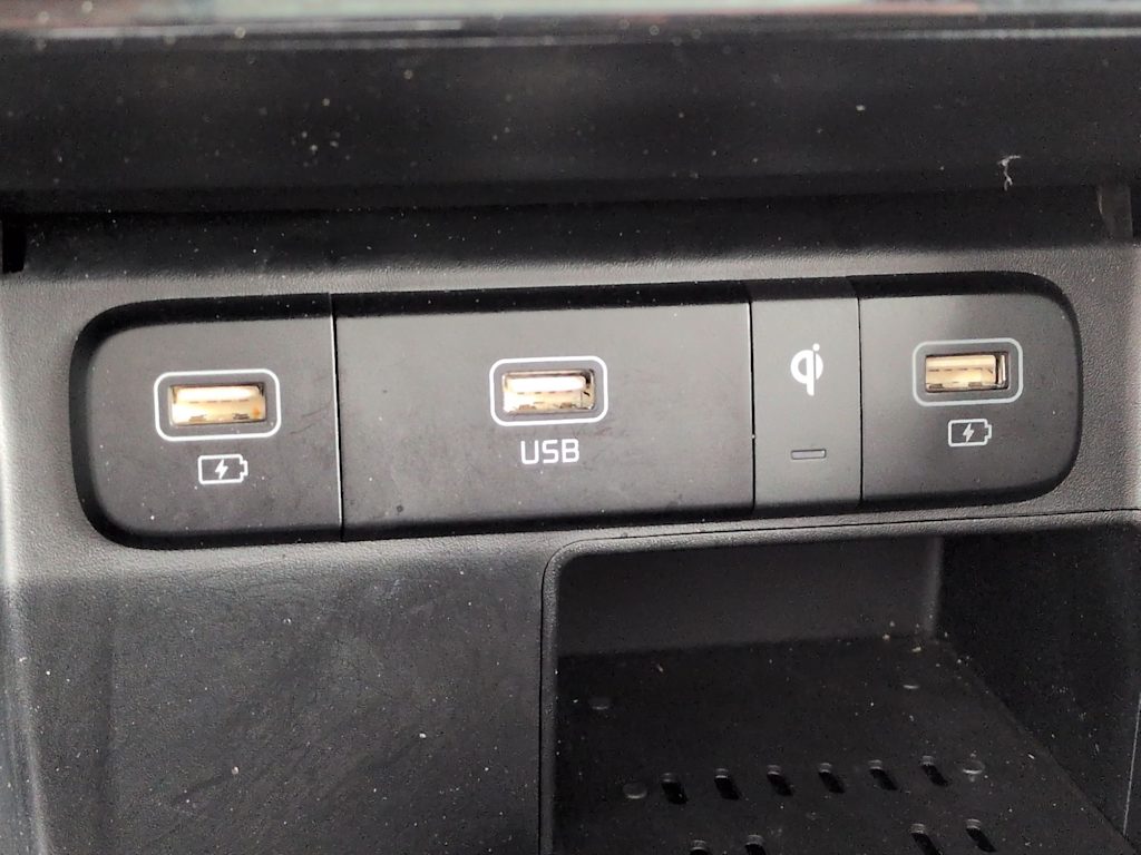 Thumbnail: 2021 Kia Sorento - 37