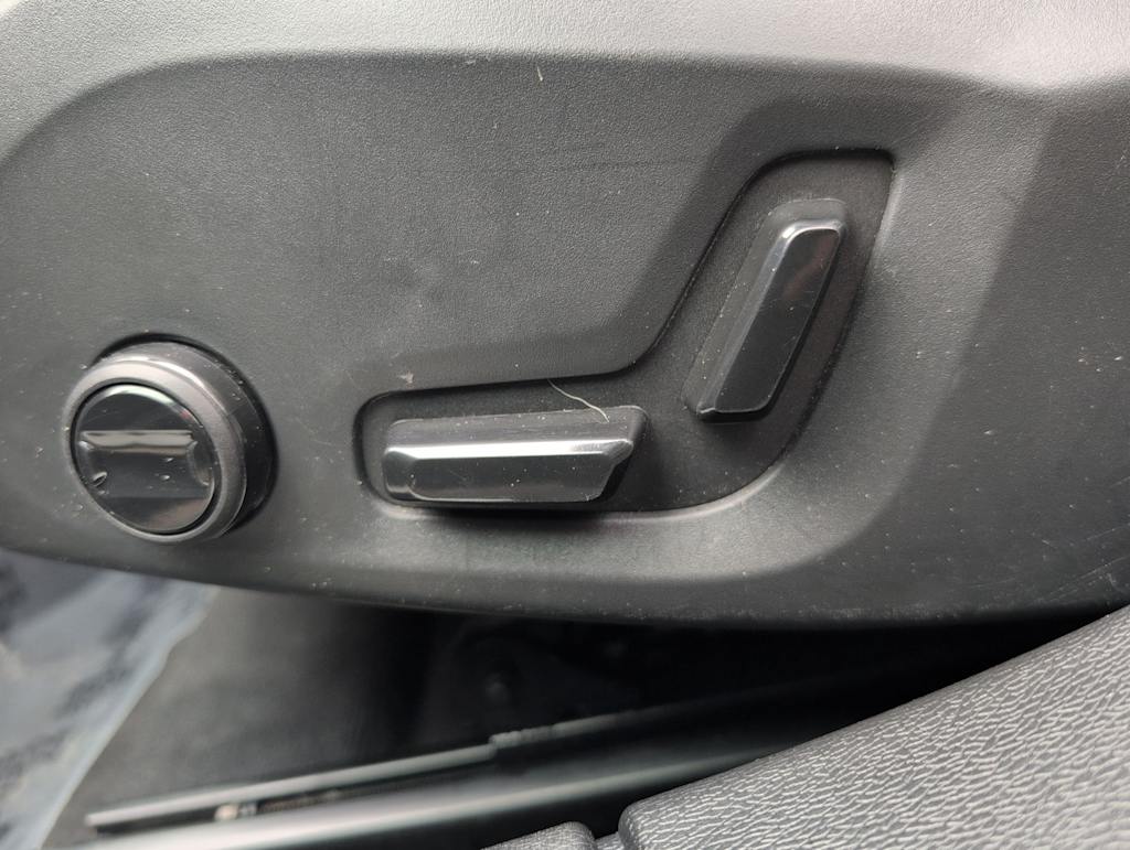 Thumbnail: 2024 Volvo S60 - 24