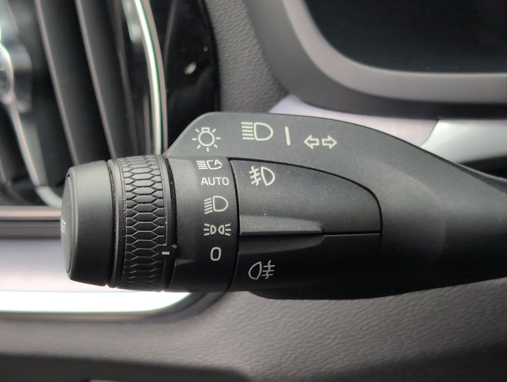 Thumbnail: 2024 Volvo S60 - 30