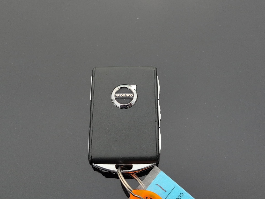 Thumbnail: 2024 Volvo S60 - 17