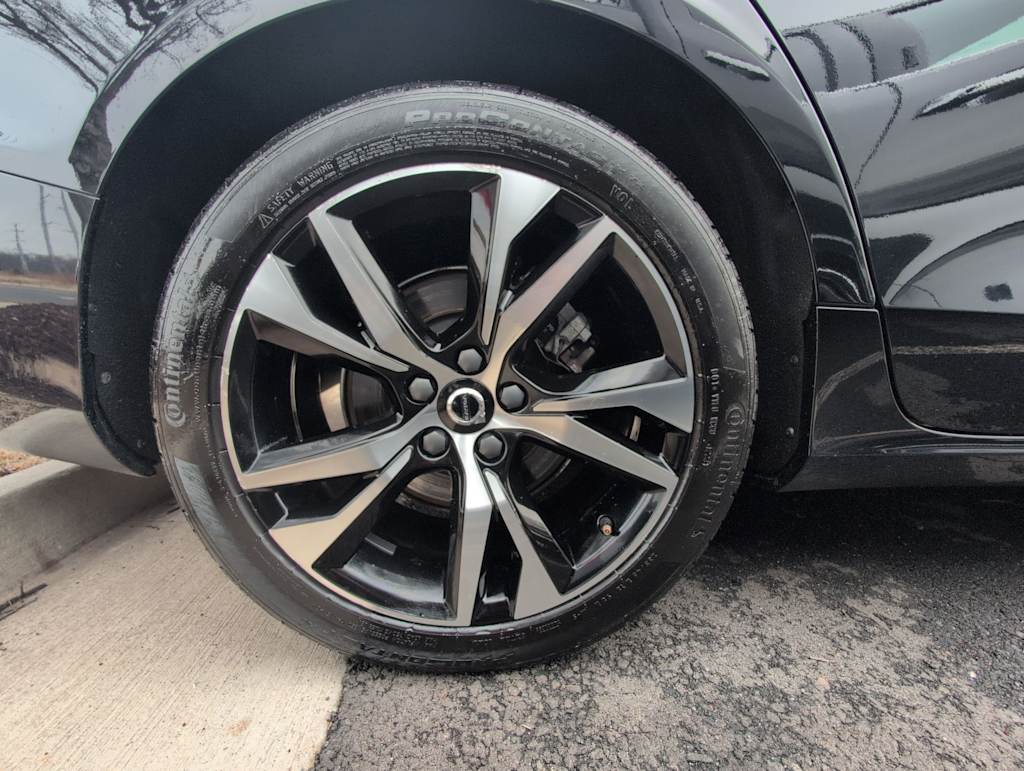 Thumbnail: 2024 Volvo S60 - 8