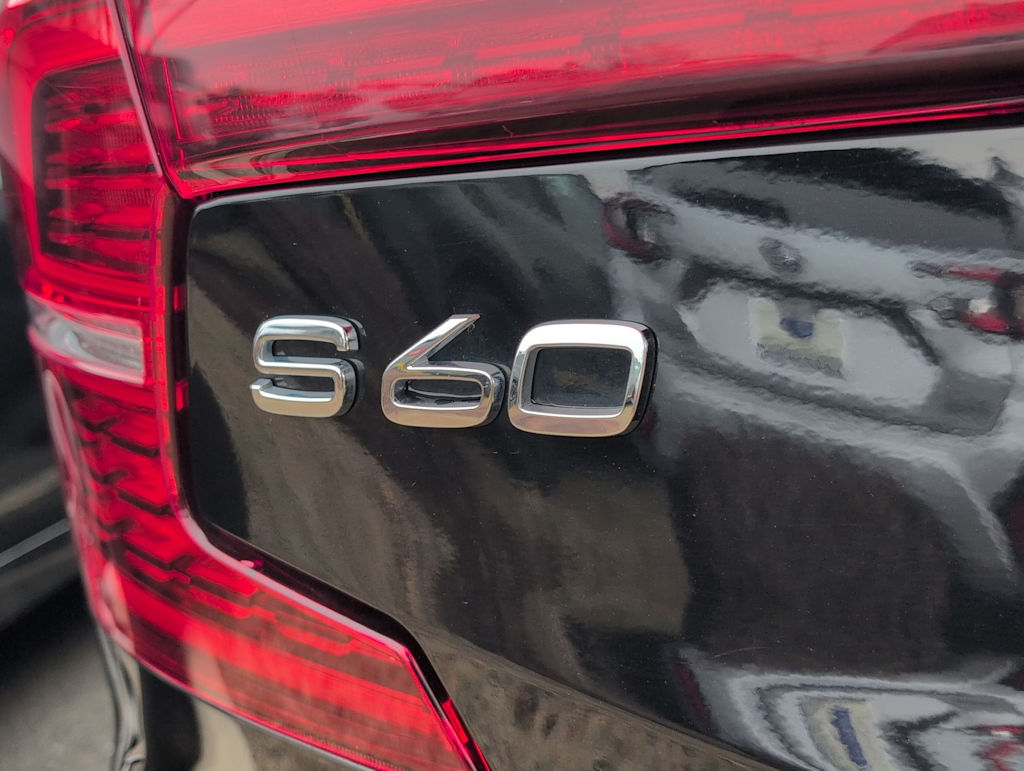 Thumbnail: 2024 Volvo S60 - 23