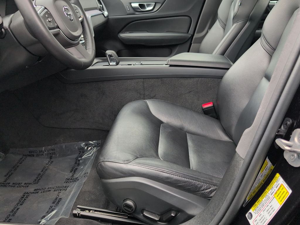 Thumbnail: 2024 Volvo S60 - 10