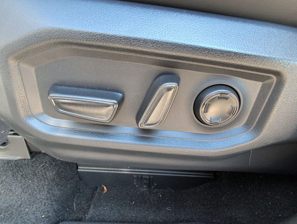 Thumbnail: 2023 Toyota Sequoia - 26