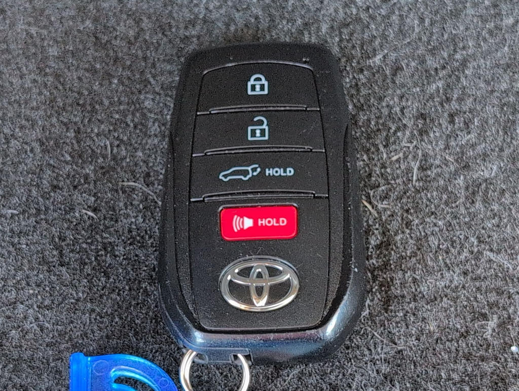 Thumbnail: 2023 Toyota Sequoia - 18