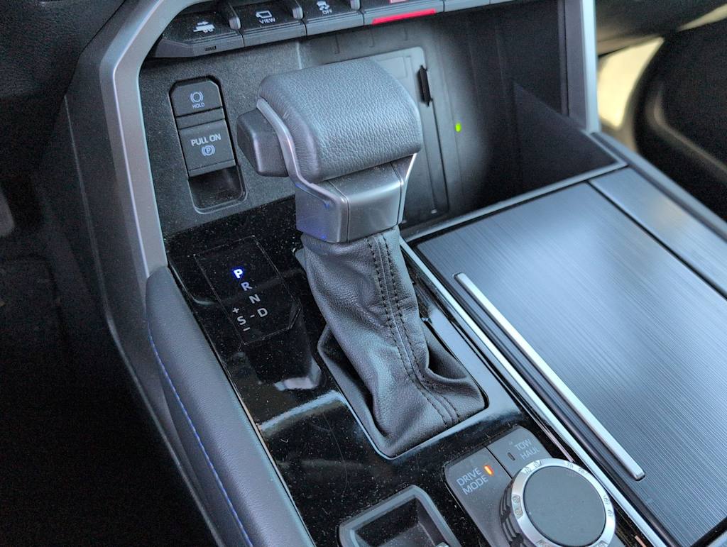 Thumbnail: 2023 Toyota Sequoia - 15