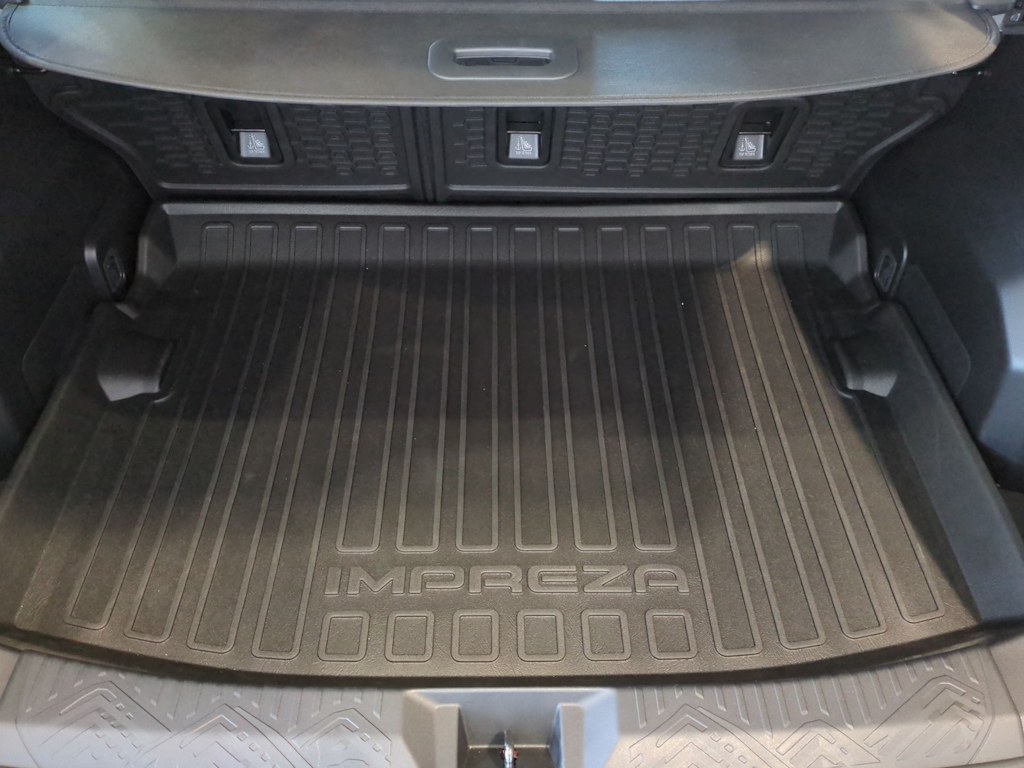 Thumbnail: 2025 Subaru Impreza - 18