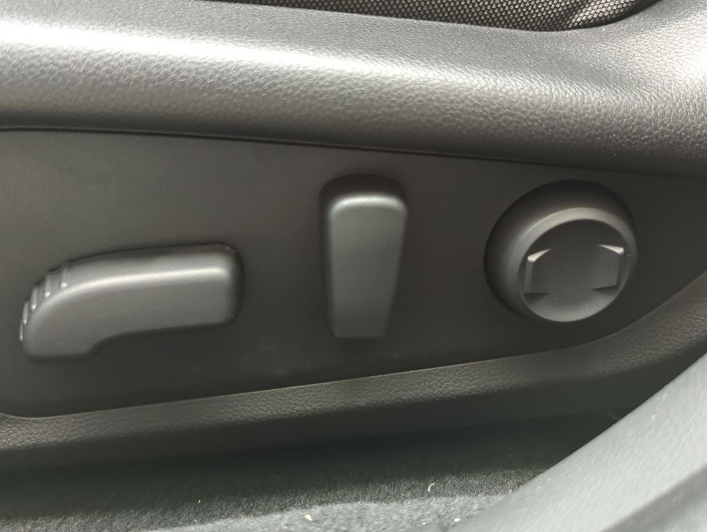 2025 Subaru Crosstrek Premium 17