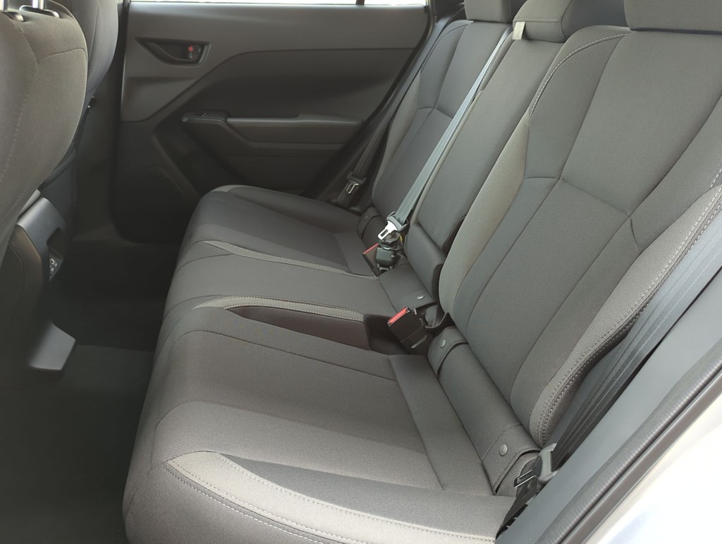 2025 Subaru Crosstrek Premium 19