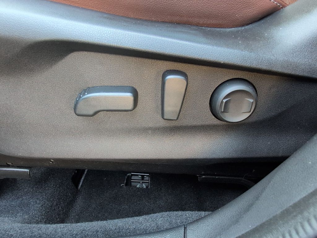 Thumbnail: 2020 Subaru Forester - 25