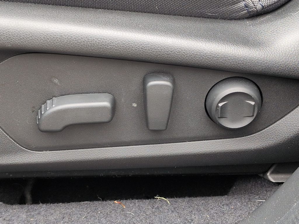 Thumbnail: 2025 Subaru Forester - 25