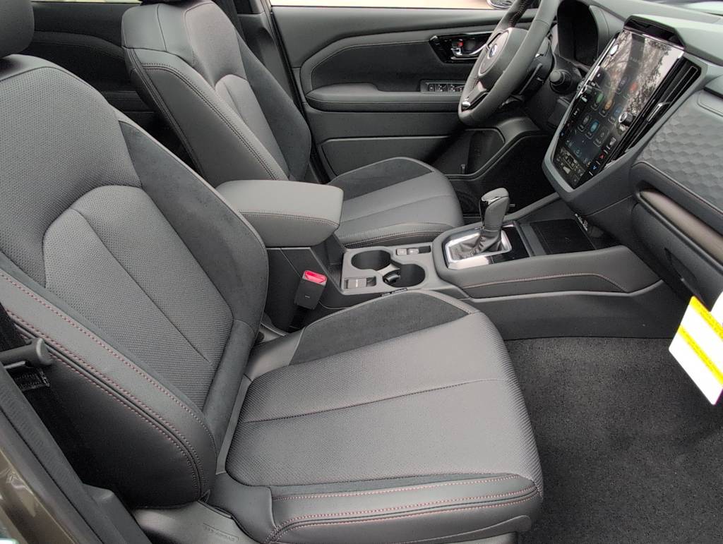 Thumbnail: 2025 Subaru Forester - 12