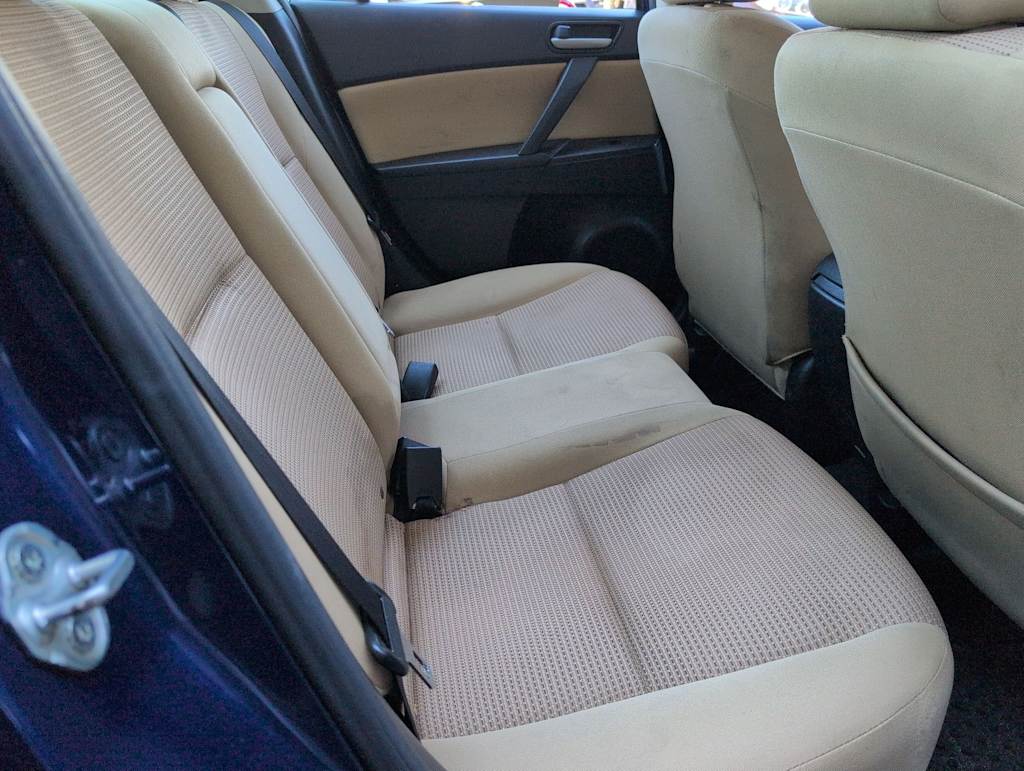 Thumbnail: 2012 Mazda Mazda3 - 24