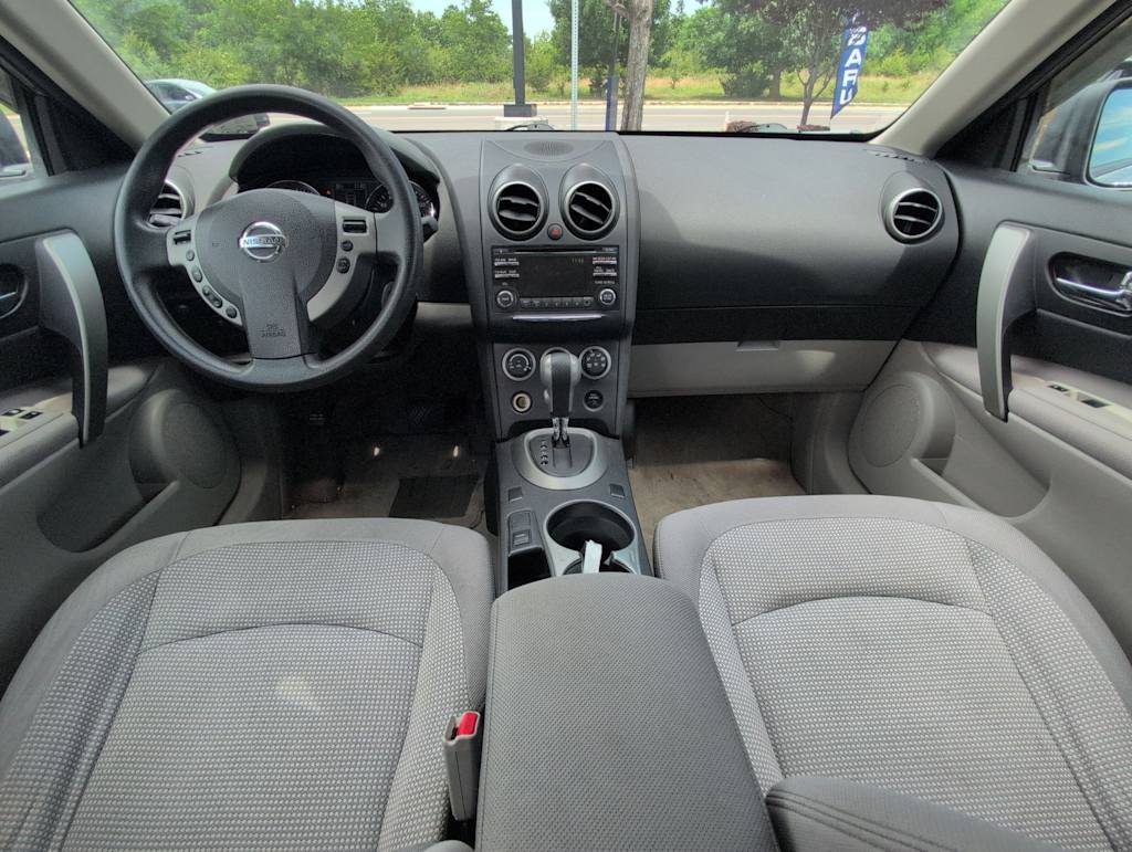Thumbnail: 2013 Nissan Rogue - 9