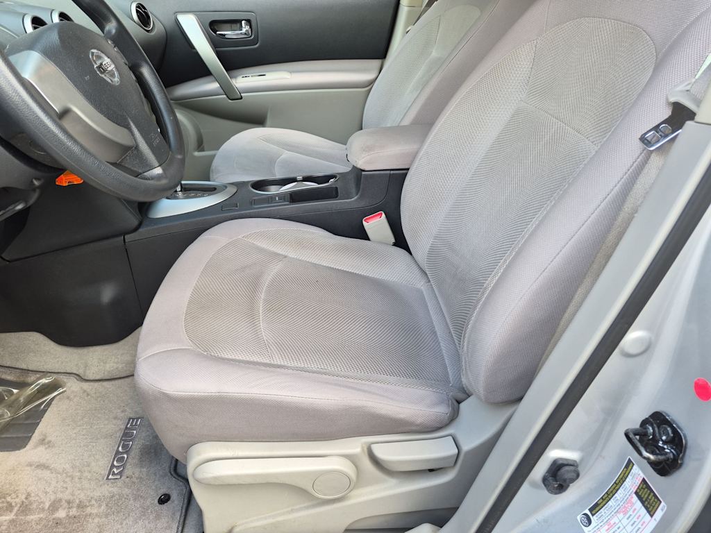 Thumbnail: 2013 Nissan Rogue - 9