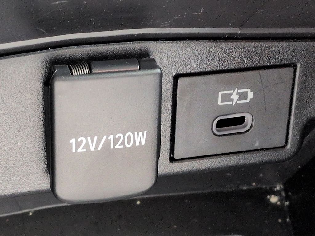 Thumbnail: 2022 Toyota Corolla - 33