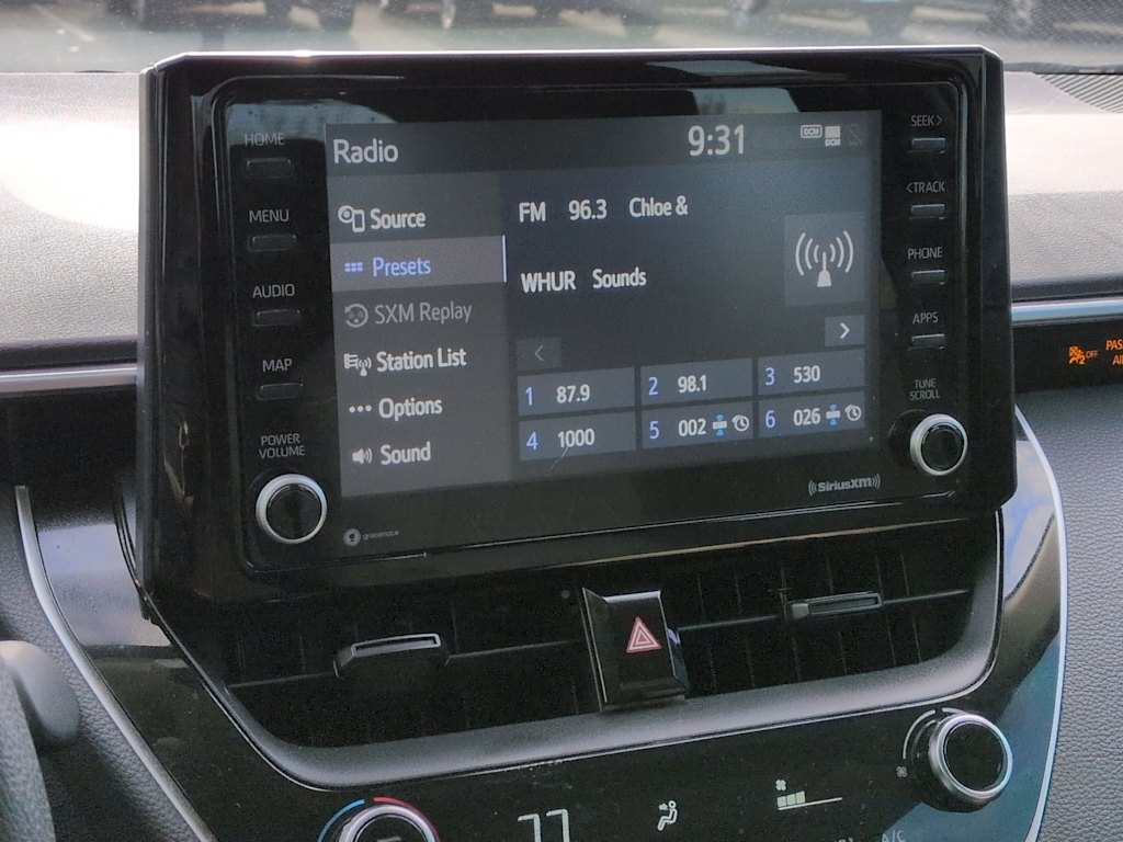 Thumbnail: 2022 Toyota Corolla - 32