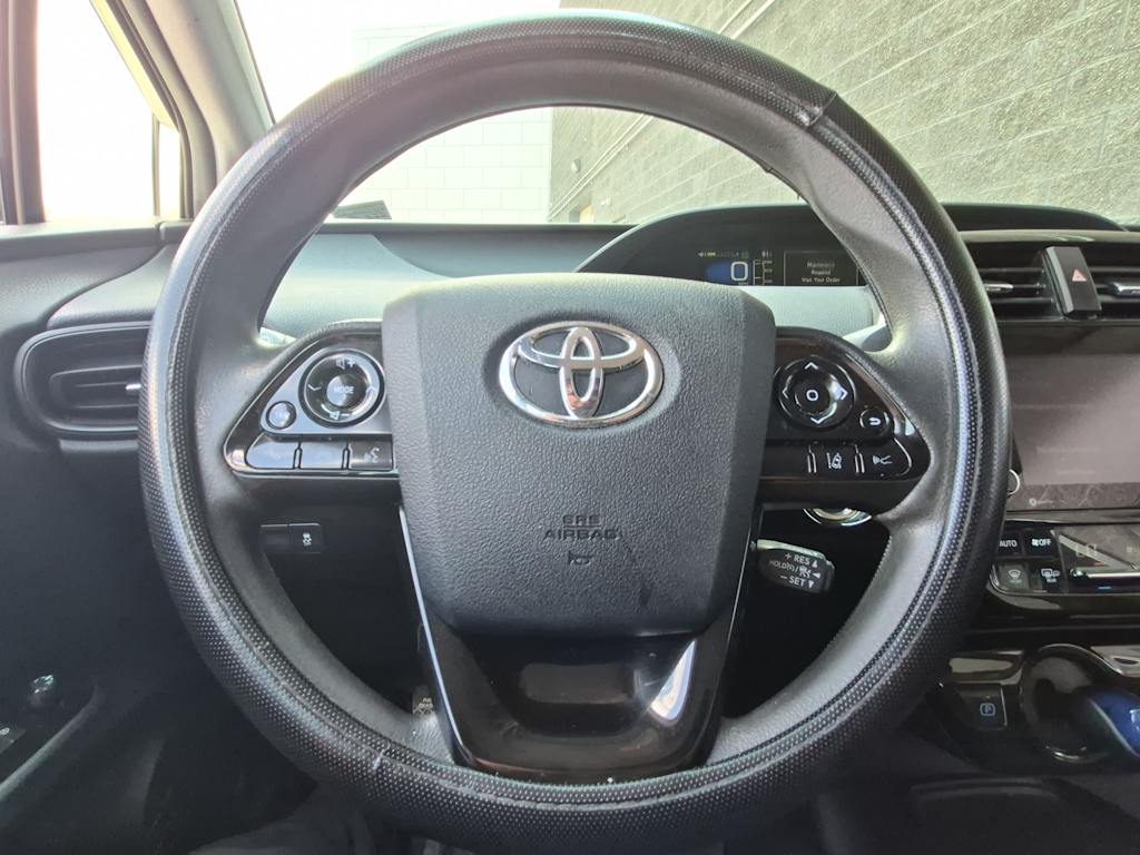Thumbnail: 2022 Toyota Prius - 13