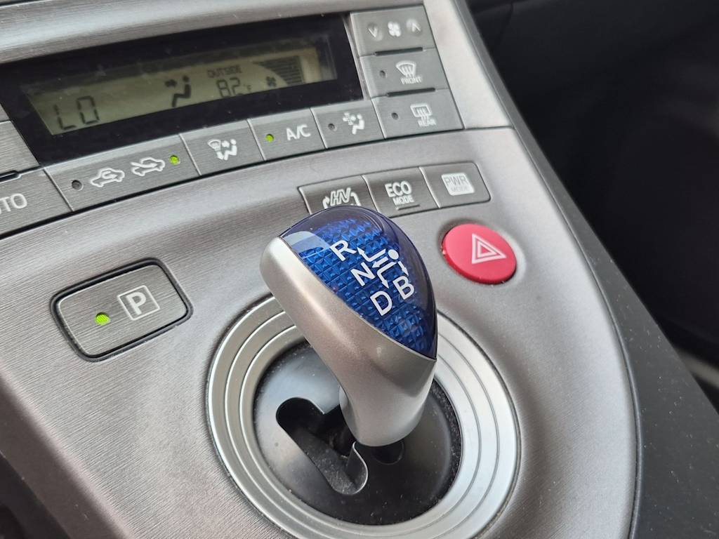Thumbnail: 2013 Toyota Prius - 15