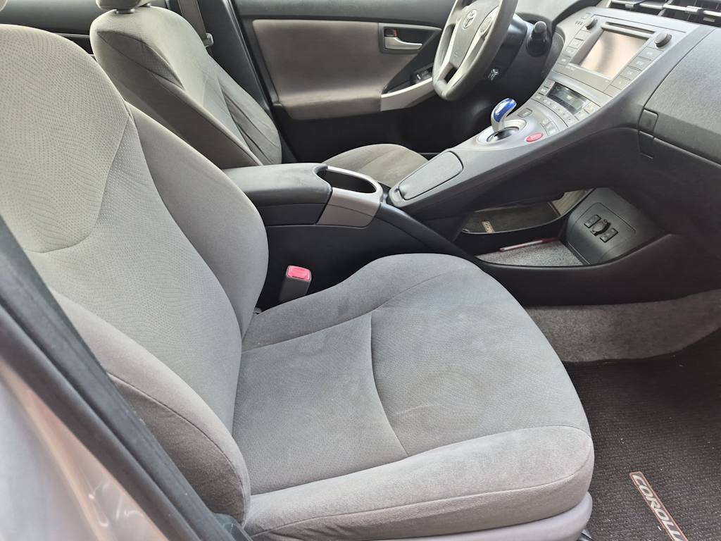 Thumbnail: 2013 Toyota Prius - 11