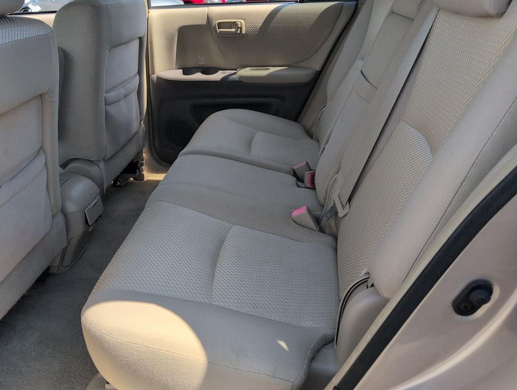 Thumbnail: 2004 Toyota Highlander - 26
