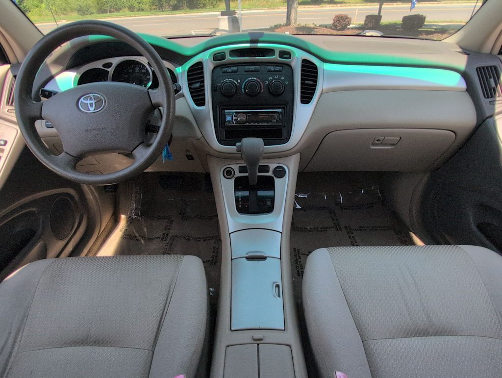 Thumbnail: 2004 Toyota Highlander - 9