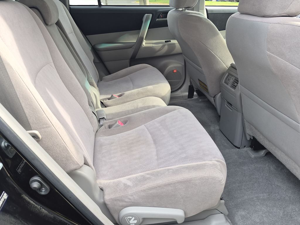 Thumbnail: 2009 Toyota Highlander - 11