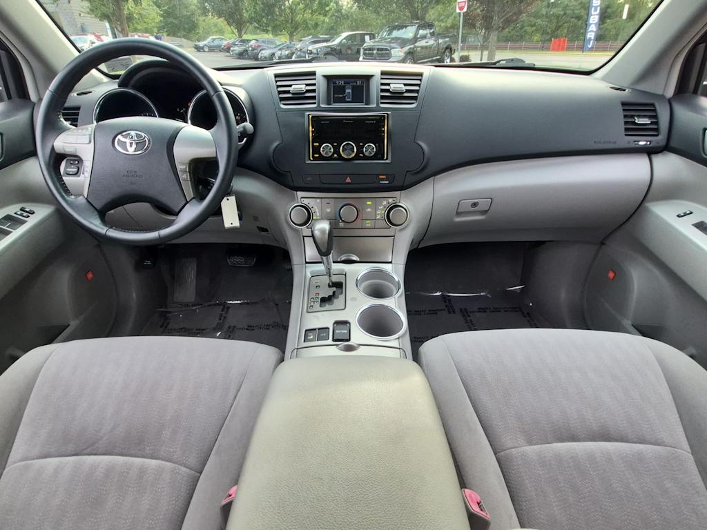 Thumbnail: 2009 Toyota Highlander - 9