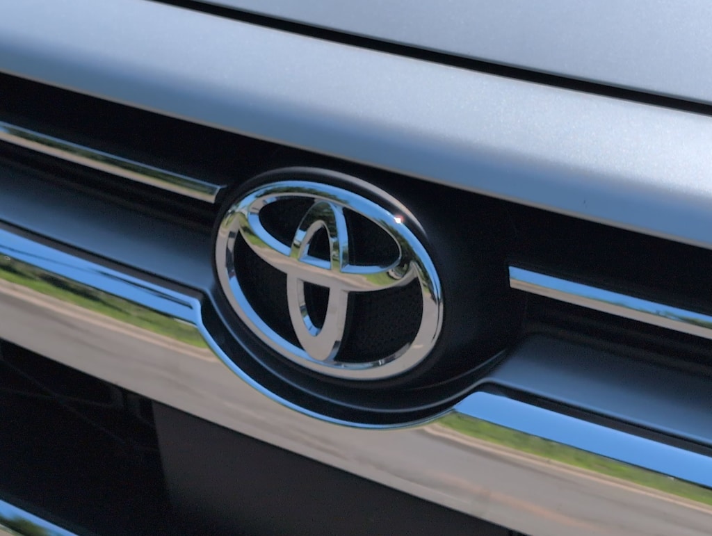 Thumbnail: 2023 Toyota 4Runner - 7