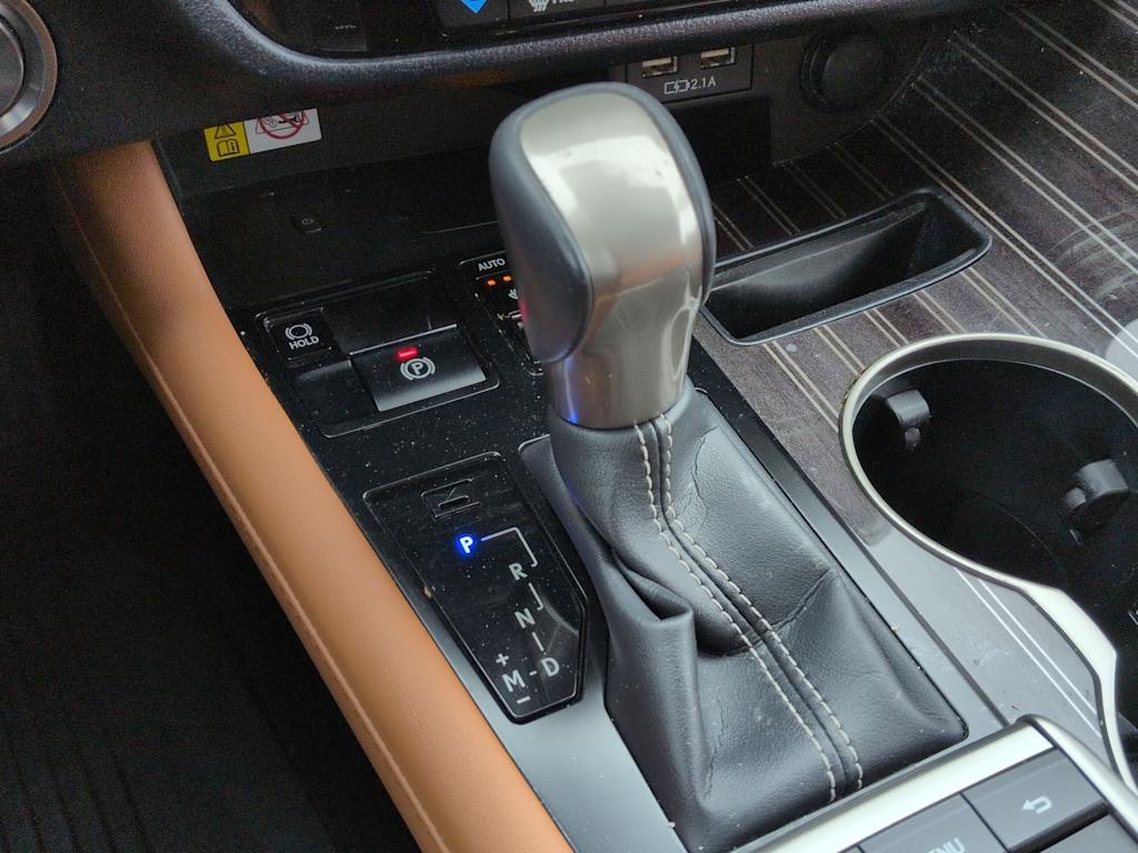 Thumbnail: 2021 Lexus RX - 38