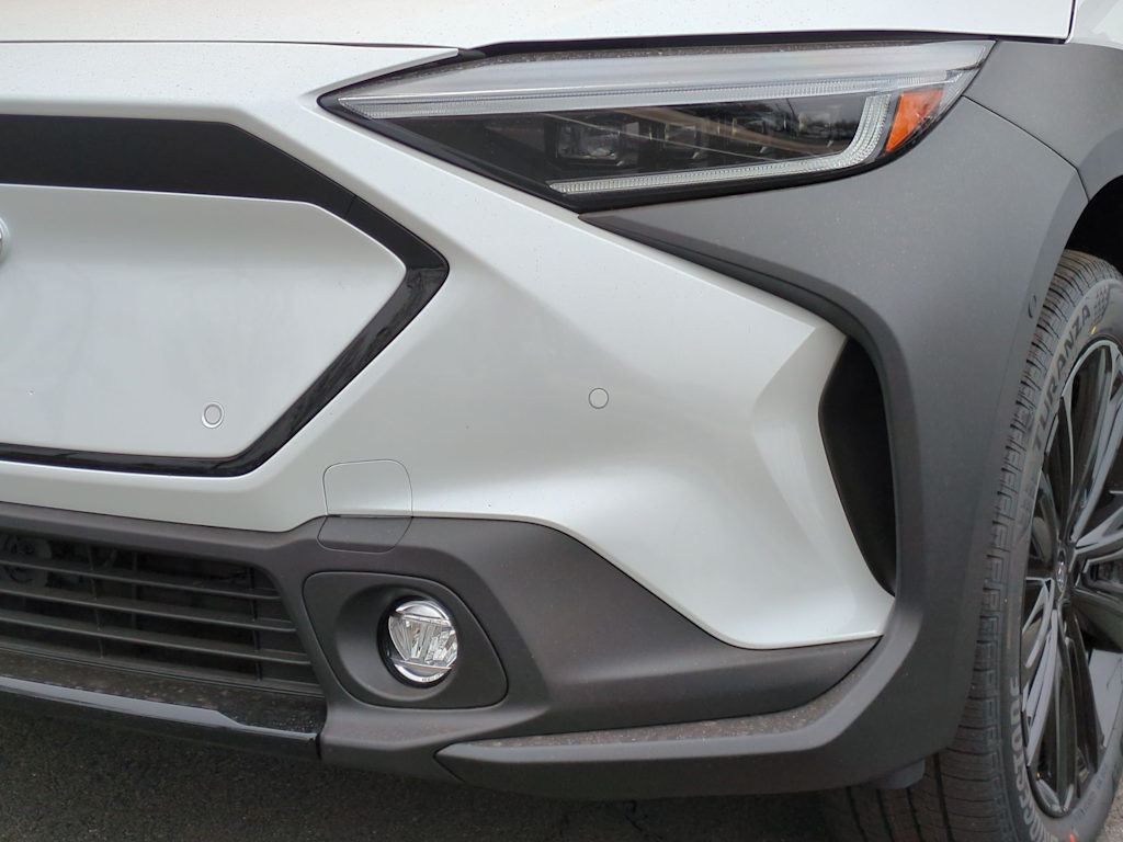 Thumbnail: 2025 Subaru Solterra - 23