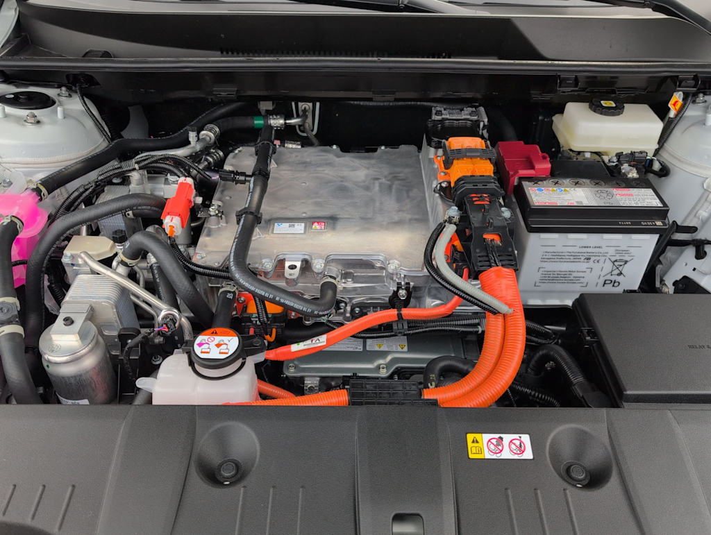 Thumbnail: 2026 Subaru Solterra - 9