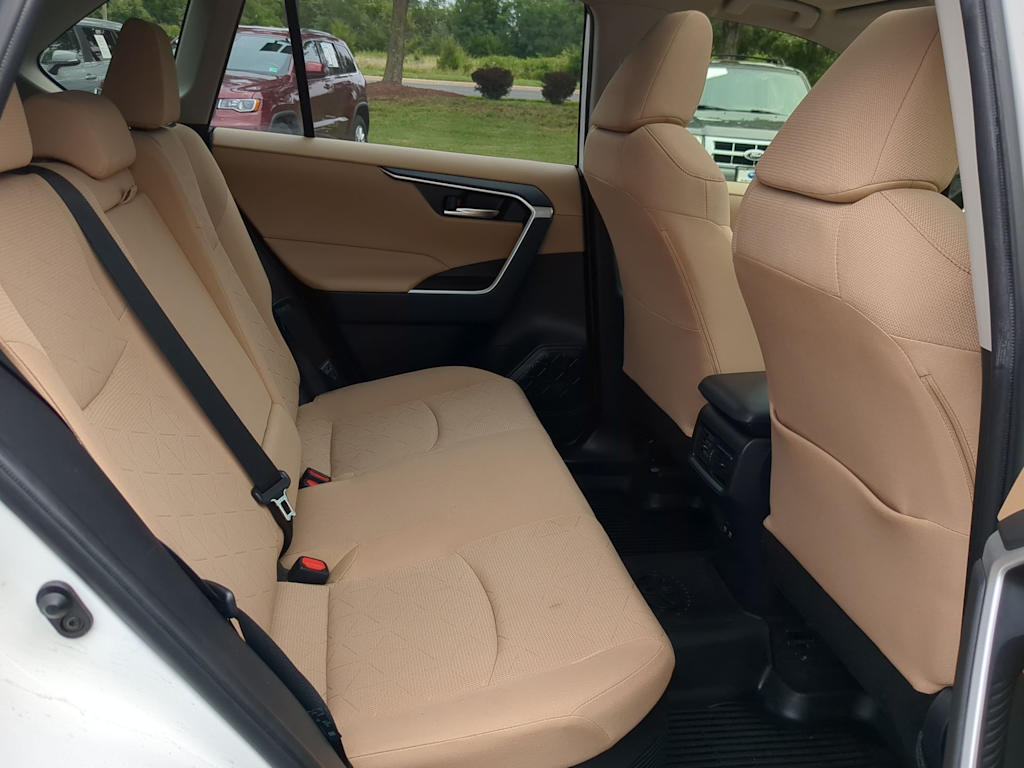 Thumbnail: 2020 Toyota RAV4 - 30