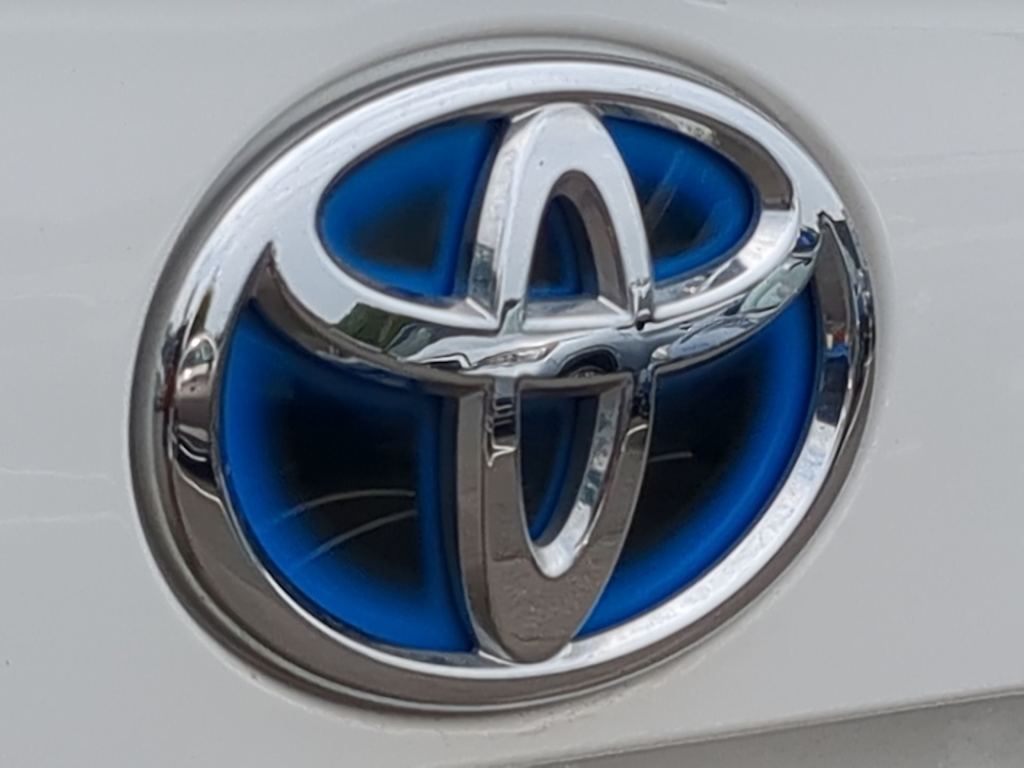 Thumbnail: 2020 Toyota RAV4 - 26