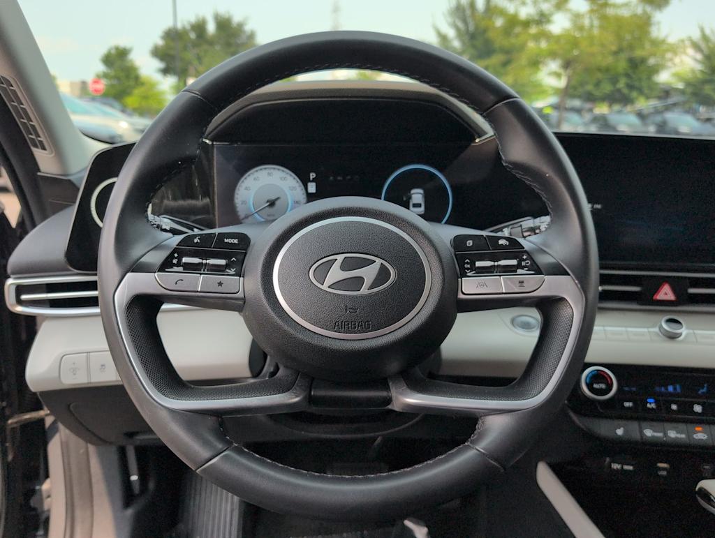 Thumbnail: 2024 Hyundai Elantra - 13