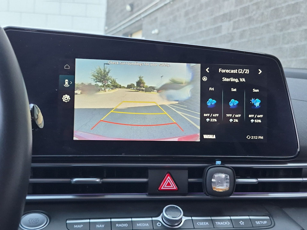 Thumbnail: 2024 Hyundai Elantra - 32