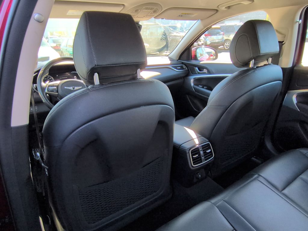 Thumbnail: 2023 Genesis G70 - 13