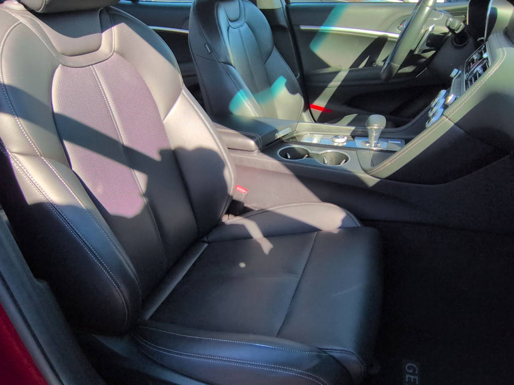 Thumbnail: 2023 Genesis G70 - 29