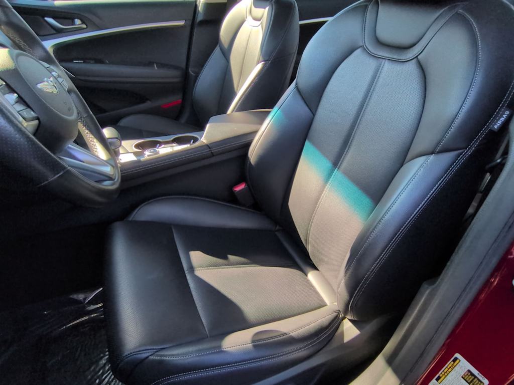 Thumbnail: 2023 Genesis G70 - 12