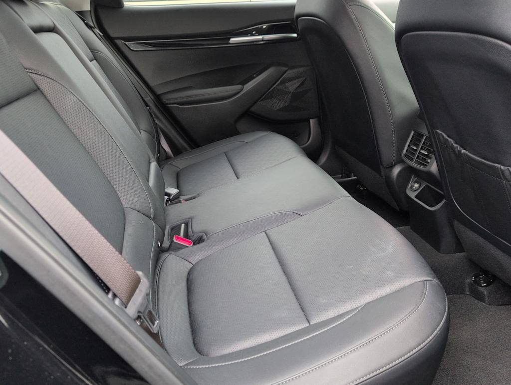 Thumbnail: 2023 Kia Seltos - 29