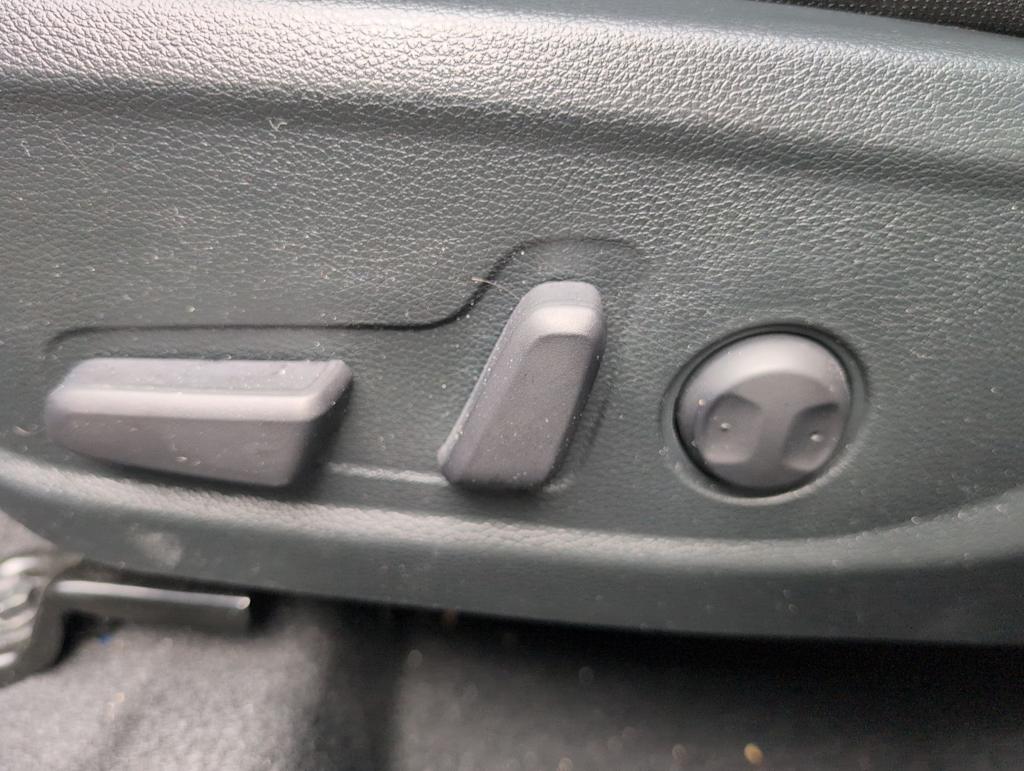 Thumbnail: 2023 Kia Seltos - 27