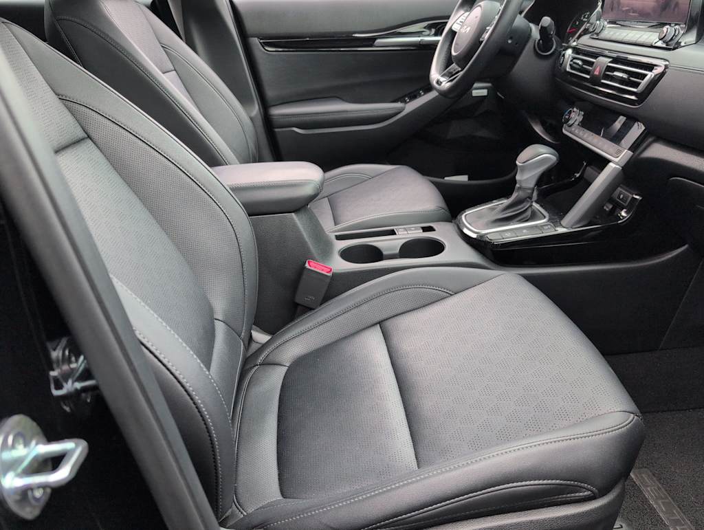 Thumbnail: 2023 Kia Seltos - 12